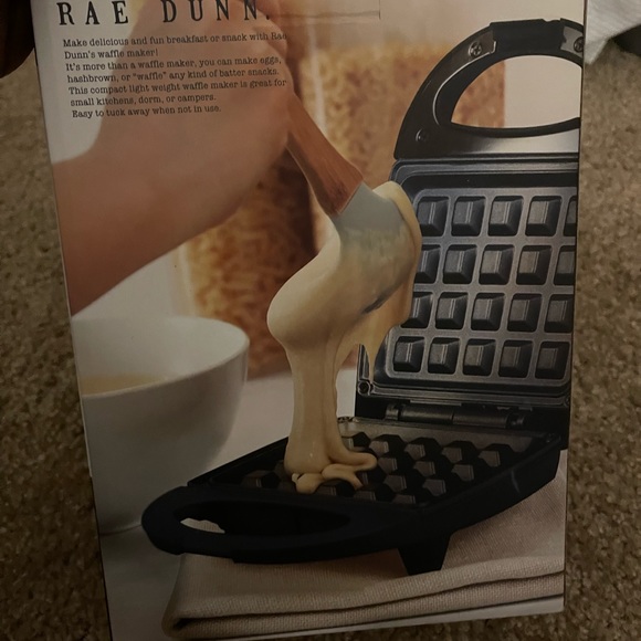 Rae Dunn waffle maker - Picture 10 of 10